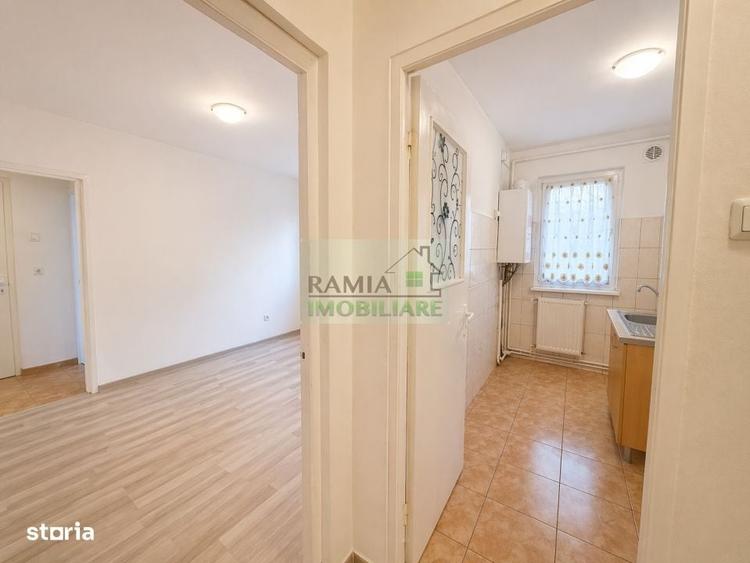 Apartament cu 2 camere semidecomandat în Vlahuță