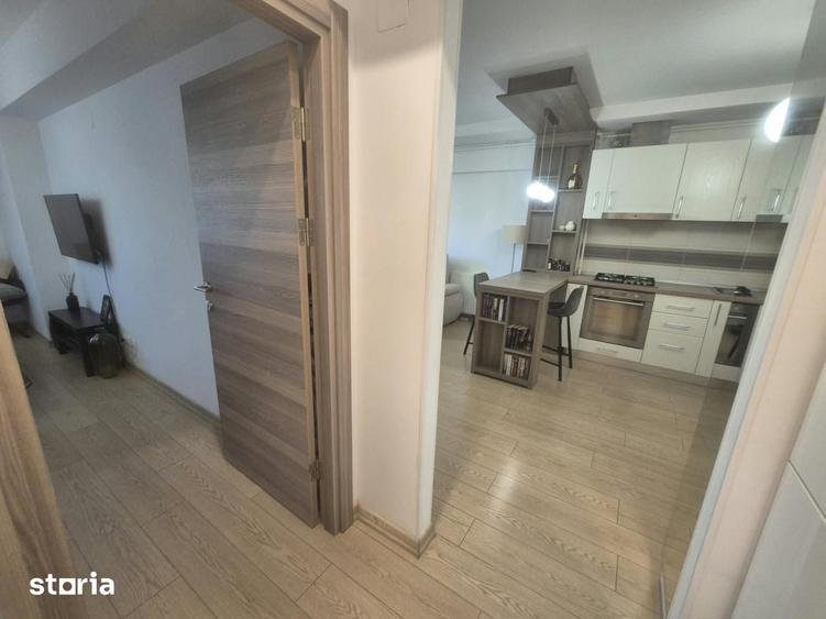 Apartament cu 2 camere semidecomandat în 13 Septembrie