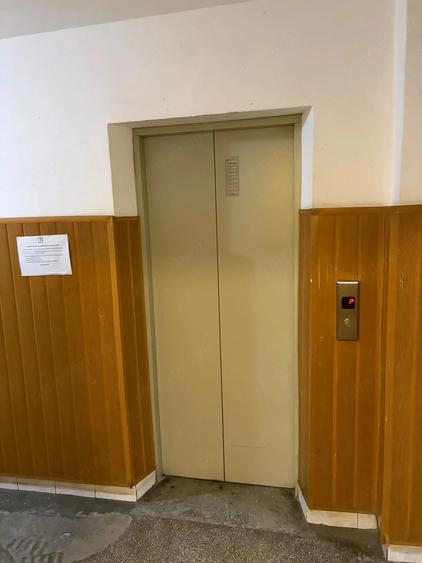 Apartament cu 4 camere decomandat în Lujerului