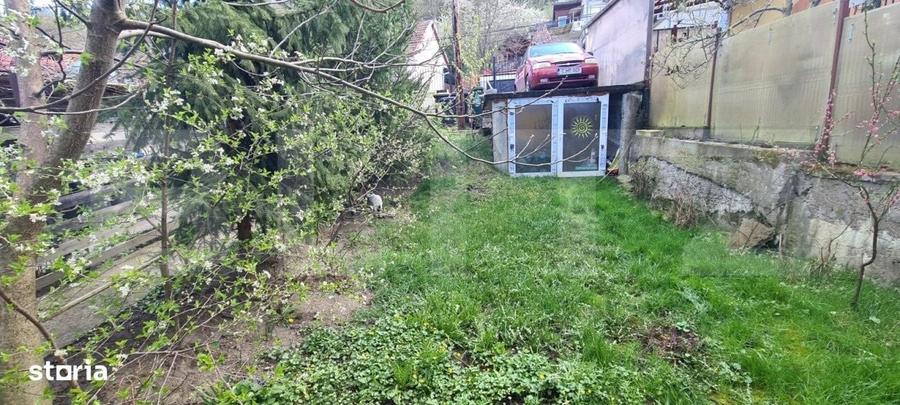 Casă cu 2 camere cu Teren 300 Mp în Central