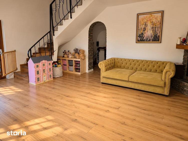 Casă cu 4 camere cu Teren 1029 Mp în Corbeanca