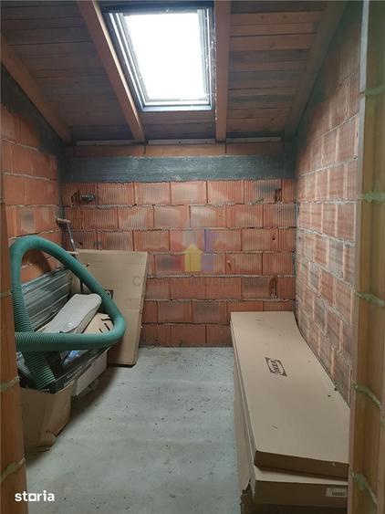 Casă cu 4 camere cu Teren 682 Mp în Cazasu