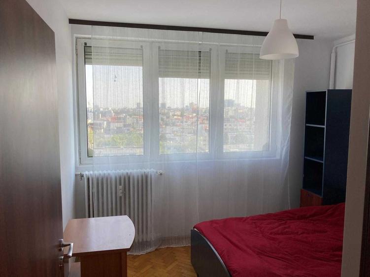 Apartament cu 3 camere decomandat în Floreasca