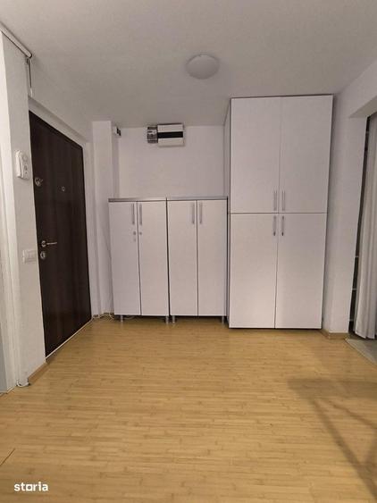 Apartament cu 3 camere decomandat în Nicolina