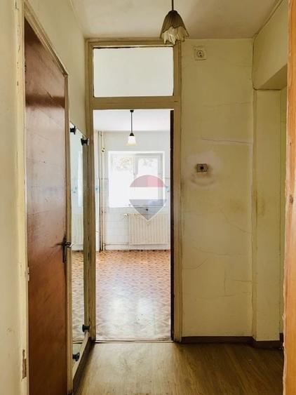 Apartament cu 2 camere decomandat în Teiul Doamnei