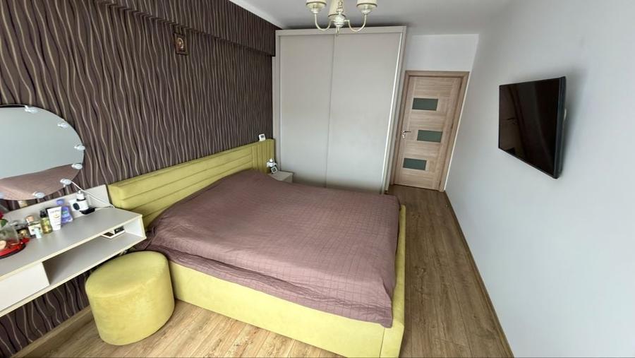 Apartament cu 2 camere decomandat în Bratia din Deal