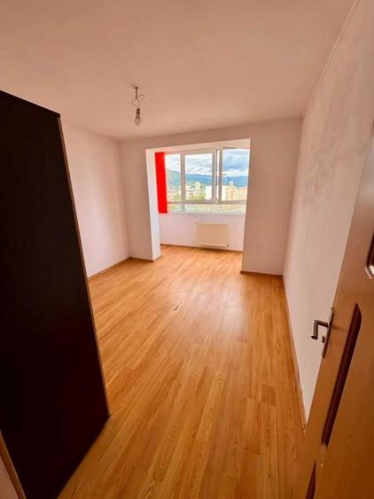 Apartament cu 2 camere semidecomandat în Ultracentral