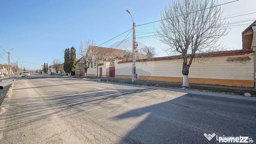Casă cu 5 camere cu Teren 5417 Mp în Prejmer