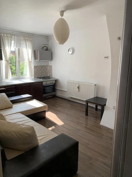 Apartament cu 2 camere decomandat în Craiter
