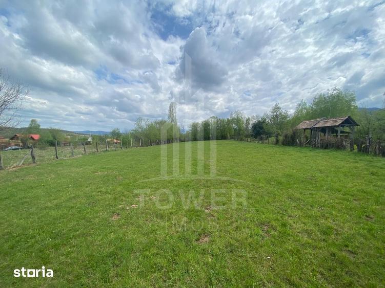 Teren de 1042 mp, în Central