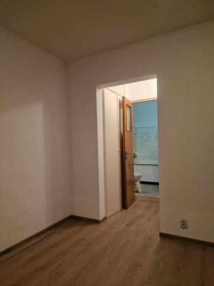 Apartament cu 2 camere semidecomandat în Giurgiului