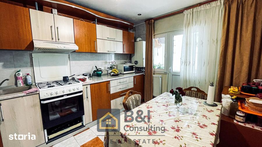 Apartament cu 3 camere în Ciurea