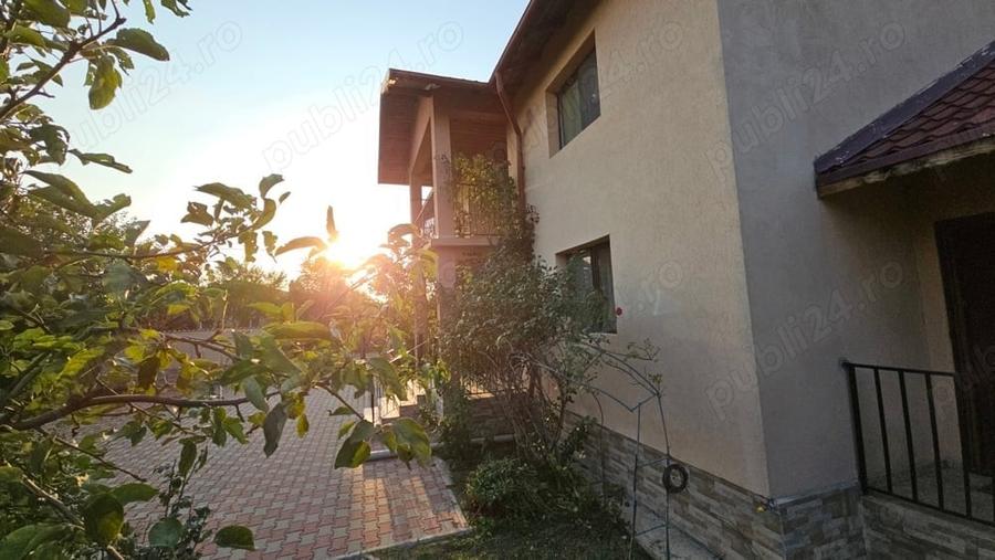 Casă cu 5 camere cu Teren 775 Mp în Central