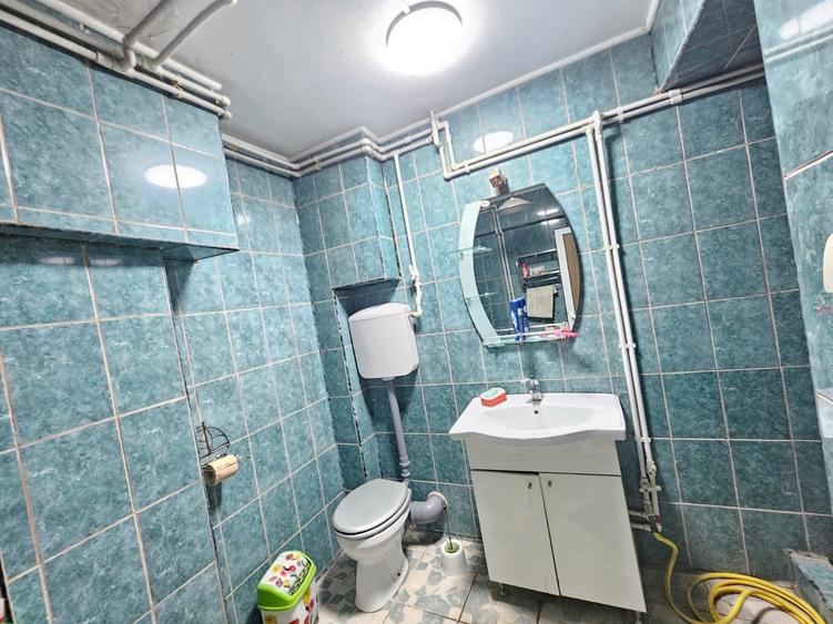 Casă individuală cu 6 camere cu Teren 150 Mp în Ultracentral