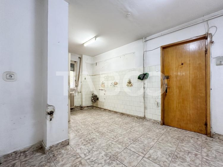 Apartament cu 3 camere semidecomandat în Gheorgheni