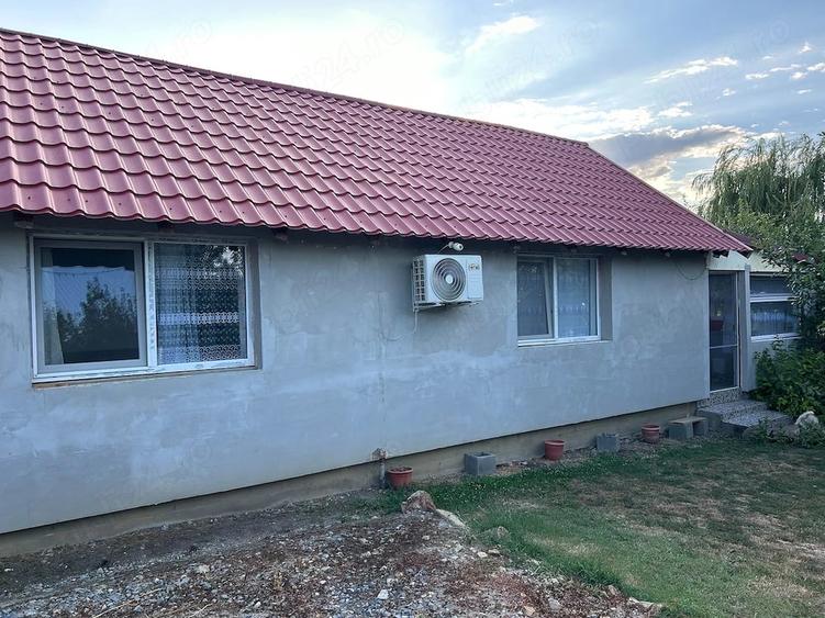 Casă cu Teren 7000 Mp în Central