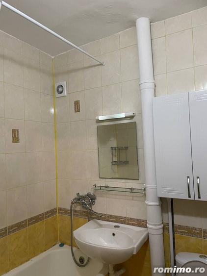 Garsoniera de inchiriat in zona Timpuri Noi 5 minute de metrou - 1