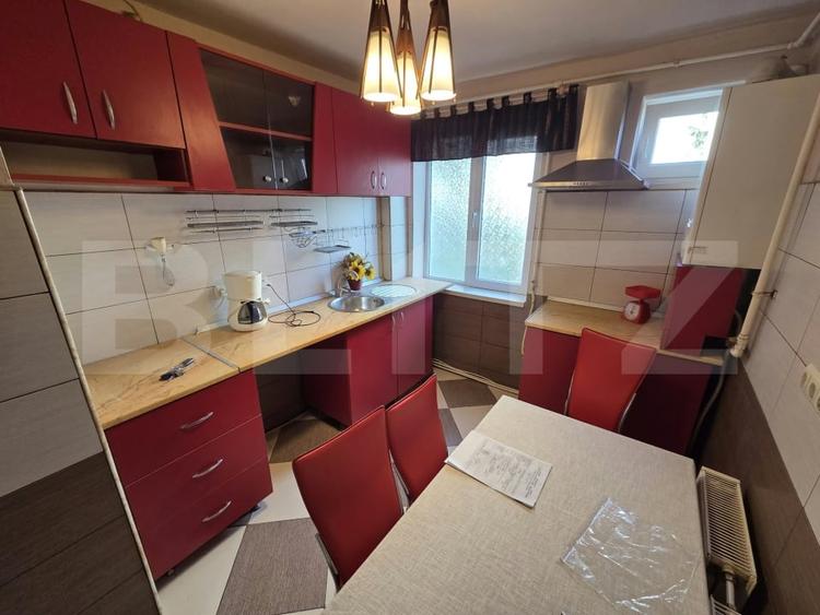 Apartament cu 2 camere decomandat, mobilat în Jibou
