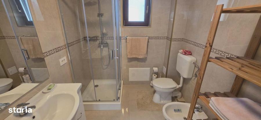 Casă cu 4 camere cu Canalizare în Lotus