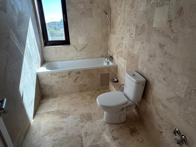 Casă cu 4 camere cu Teren 301 Mp în Corbeanca