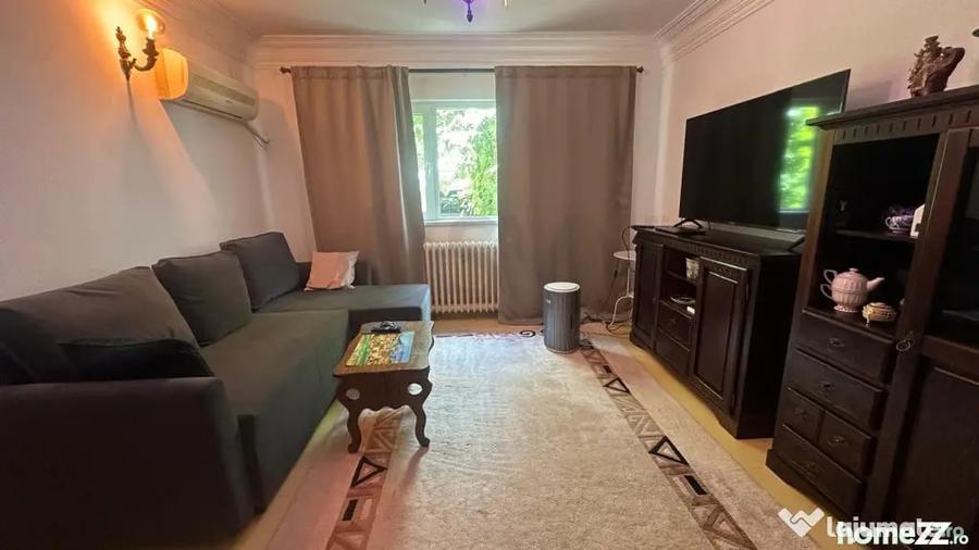 Casă cu 5 camere cu Teren 390 Mp în Bucureștii Noi