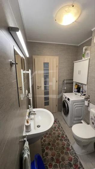 Apartament cu 2 camere semidecomandat, mobilat în Între Lacuri