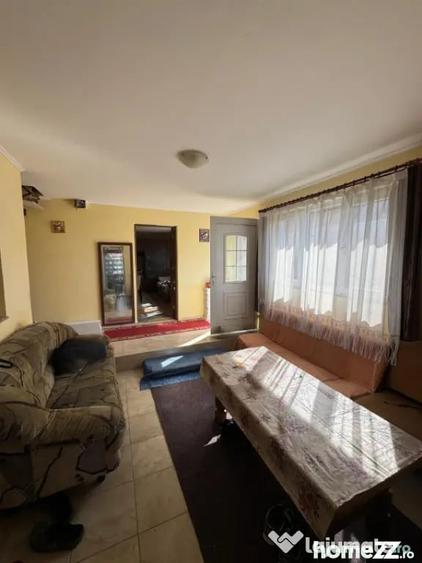 Casă cu 4 camere cu Teren 1400 Mp în Hideaga