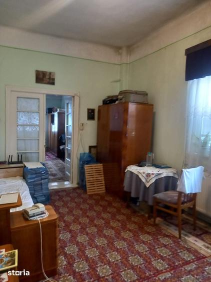 Casă cu 3 camere cu Teren 60 Mp în Calea București