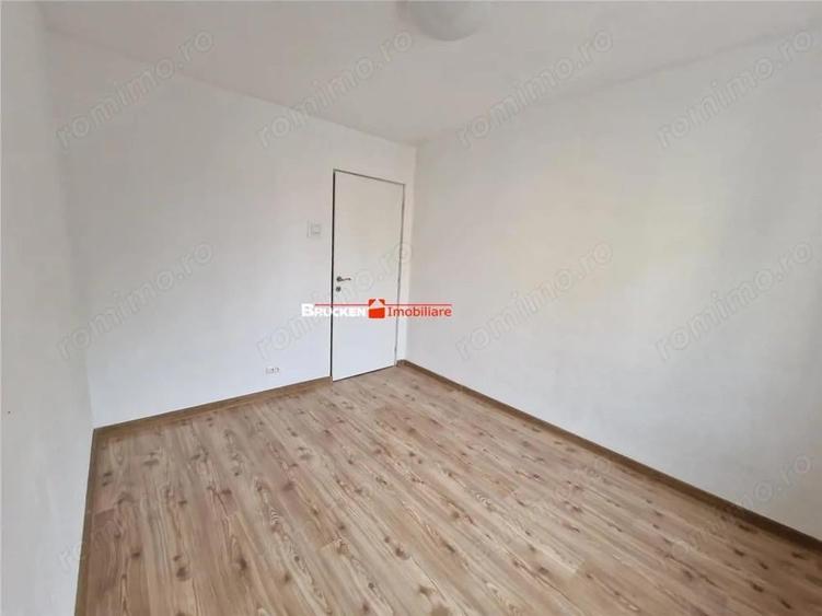 Apartament cu 3 camere semidecomandat în Rogerius