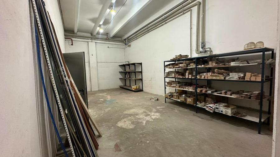Spațiu comercial, de 1,236 mp, în Govândari