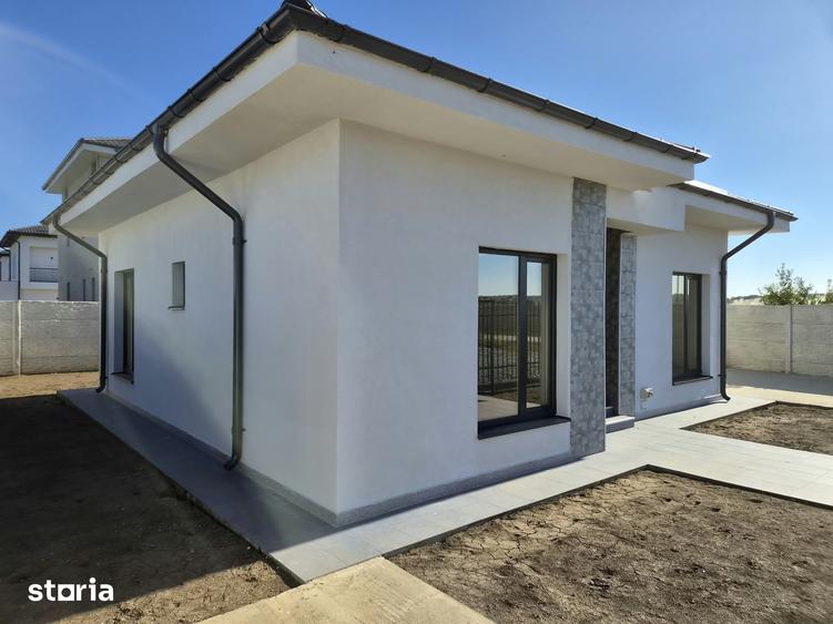 Casă cu 4 camere cu Teren 318 Mp în Central