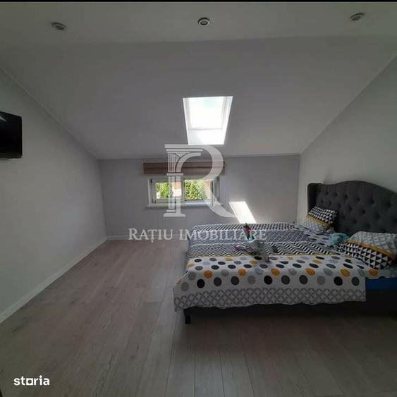 Casă cu 4 camere în Sântandrei