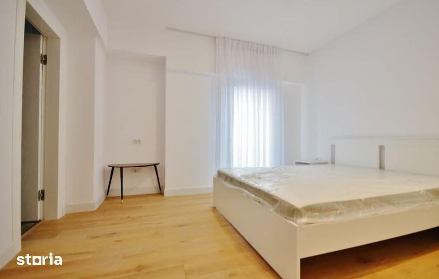 Apartament cu 3 camere semidecomandat în Gara de Nord