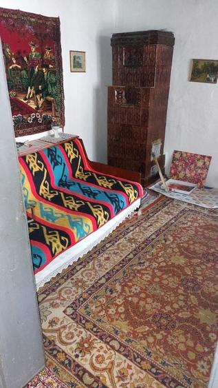 Casă cu 4 camere în Bărcănești