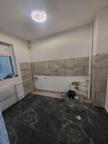Apartament cu 3 camere decomandat în Prelungirea Ghencea