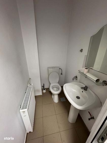 Spațiu comercial, de 88 mp, în Central