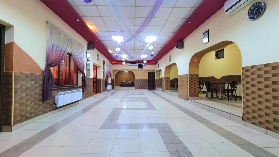 Spațiu comercial, de 320 mp, în Săvinești