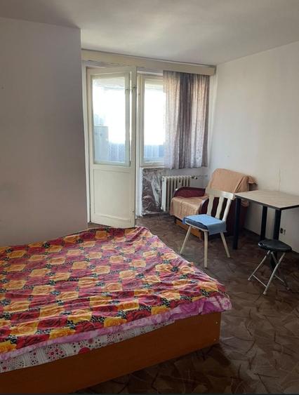 Garsonieră semidecomandată în Central