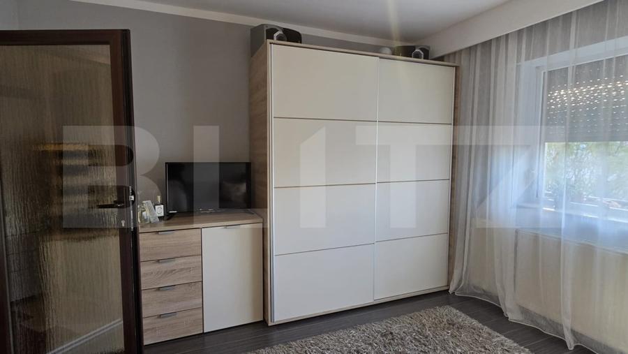 Apartament cu 3 camere decomandat, mobilat în Carpați 2