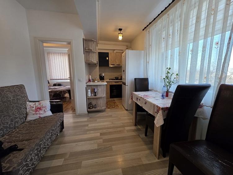 Apartament cu 2 camere semidecomandat în Central