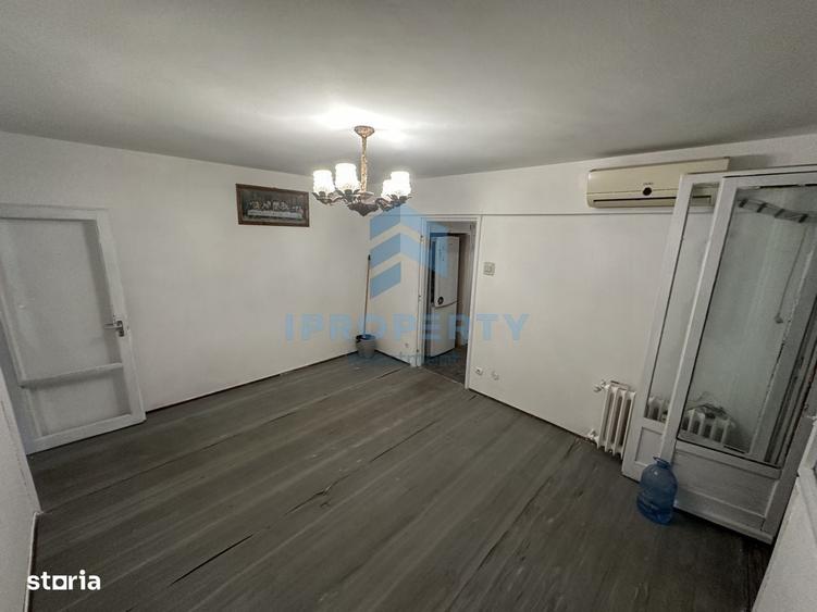 Apartament cu 3 camere semidecomandat în Central