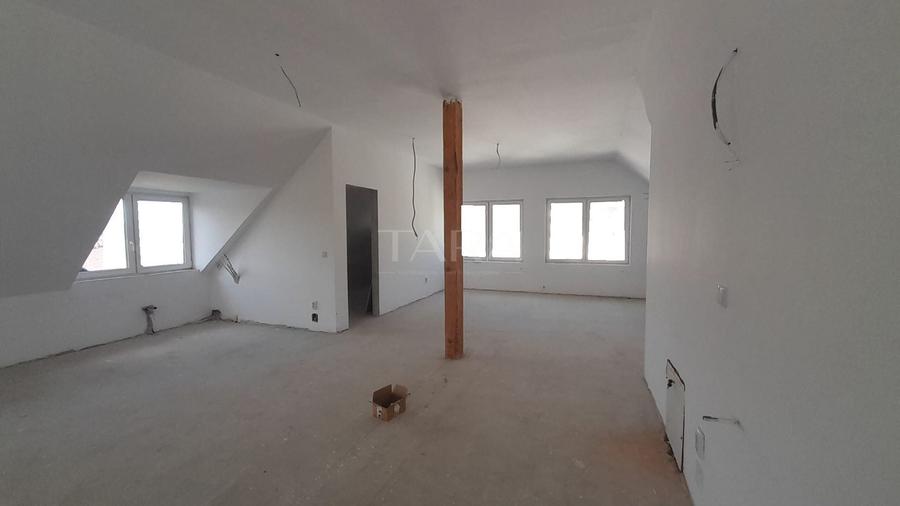 Apartament cu 4 camere decomandat în Apahida