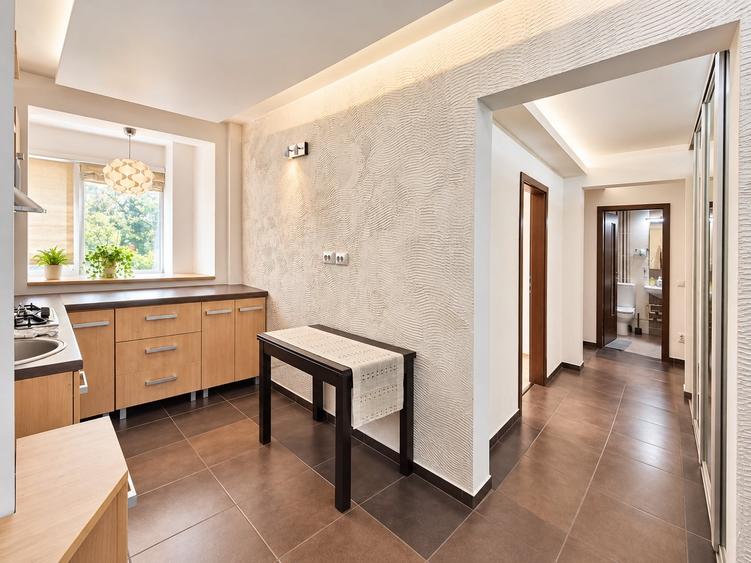 Apartament cu 3 camere decomandat, mobilat în Militari