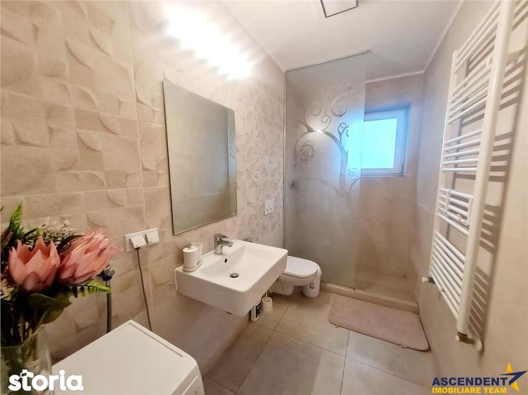 Apartament cu 3 camere decomandat, mobilat în Tractorul