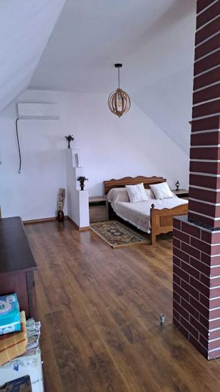 Casă cu 4 camere în Central