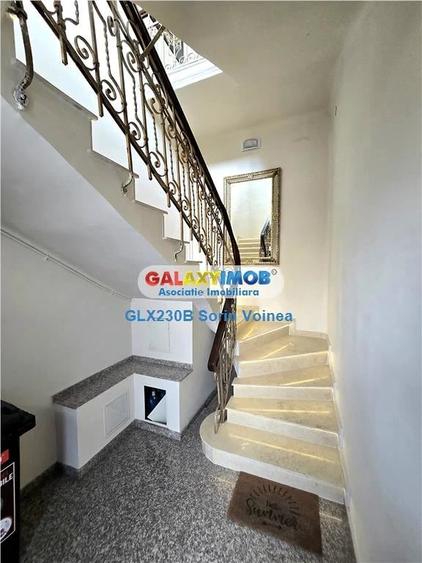 Apartament cu 4 camere semidecomandat în Unirii