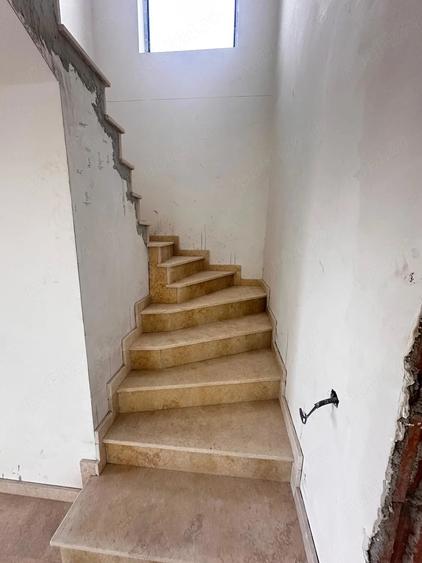 Casă cu 4 camere cu Teren 434 Mp în Berceni
