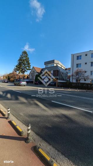 Spațiu comercial, de 90 mp, în Central
