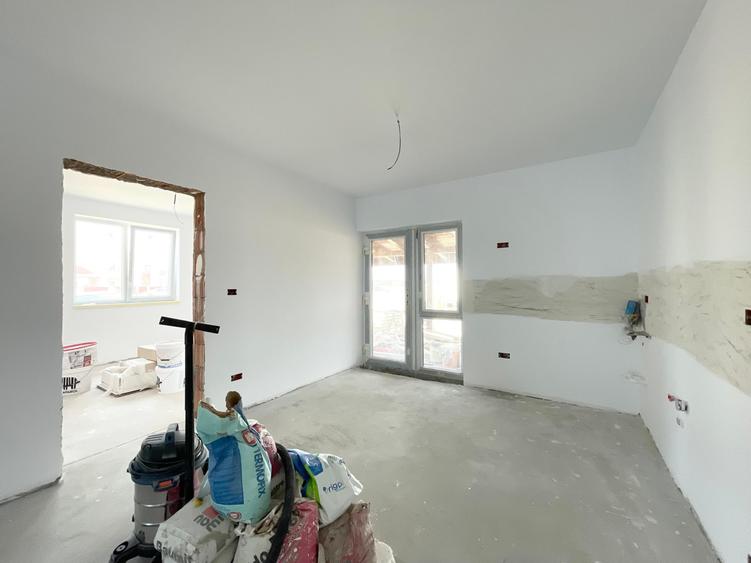 Duplex cu 4 camere cu Canalizare în Moșnița Veche