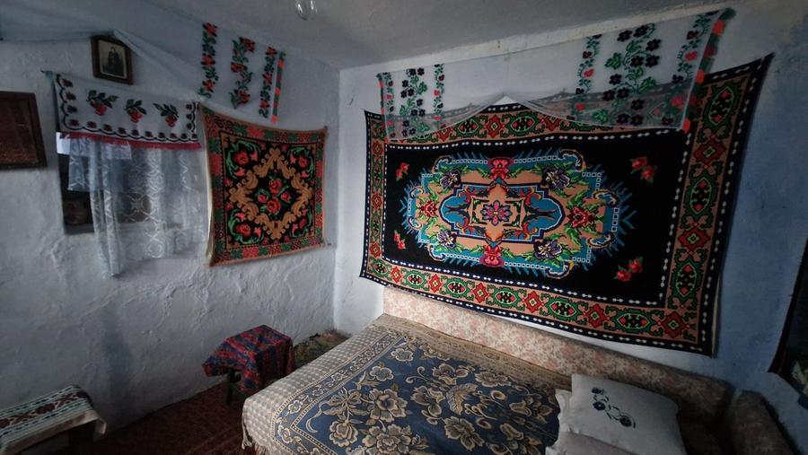 Casă cu 3 camere cu Teren 2185 Mp în Stoicănești